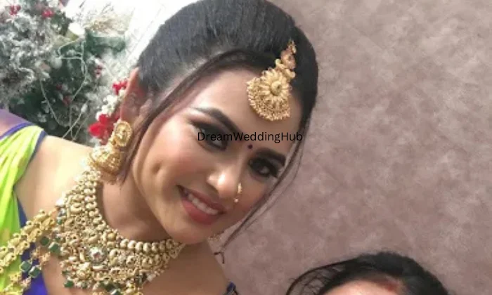 GlossyLook beauty and bridal